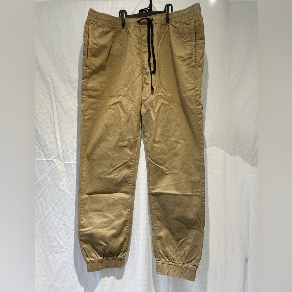 Great pair of beige joggers. Destined to become a wardrobe favourite!